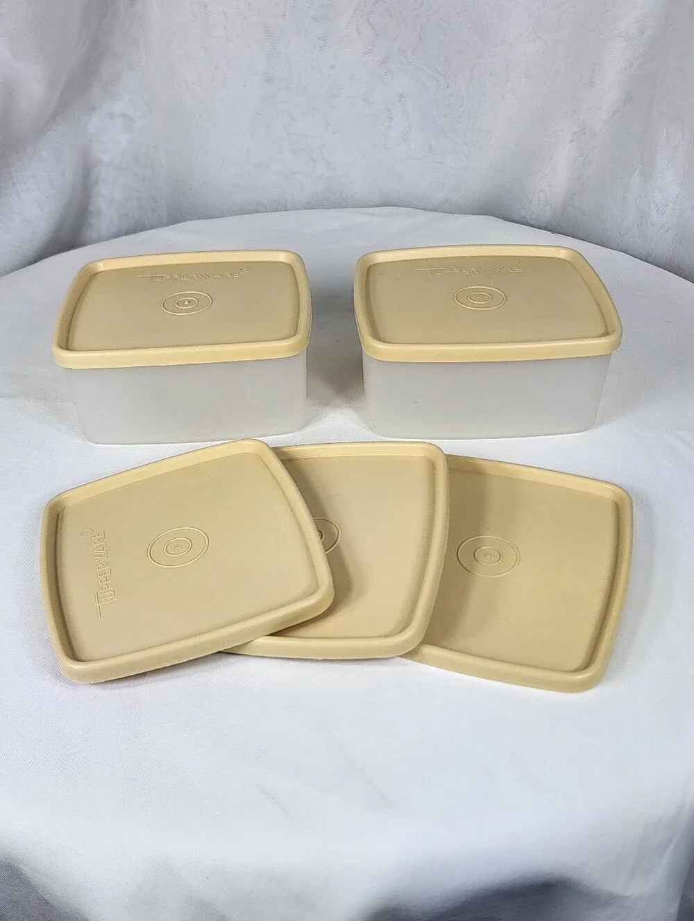 Tupperware 2 Clear Square Food Storage Container with 5 Almond Lids #311-55 & 54